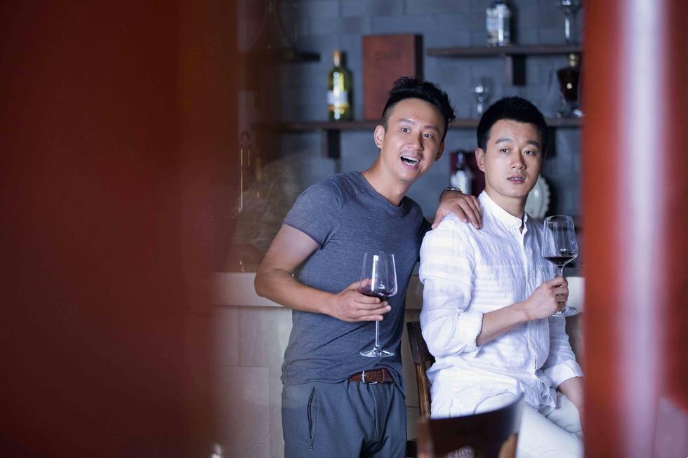 虎爸猫妈角色深度解析与演员阵容介绍，角色与演员魅力一览